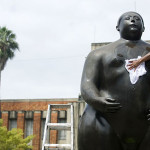 Arts-Most-Awkward-Moments--Sculpture-By-Fernardo-Botero