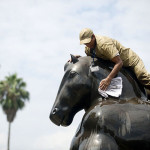 Arts-Most-Awkward-Moments-Sculpture-By-Fernardo-Botero